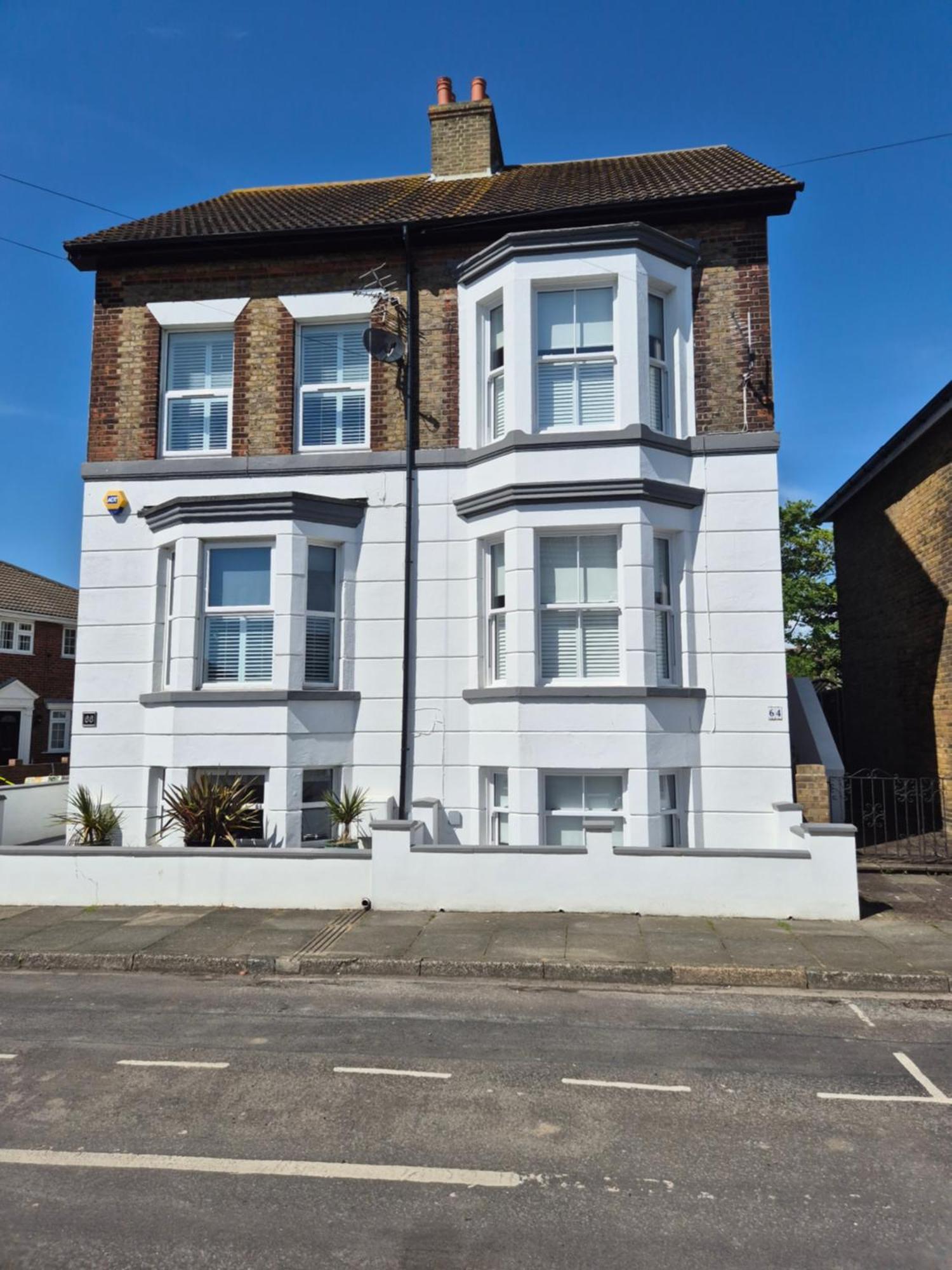 Spacious Seaside Escape In The Heart Of Deal, 4 Mins From The Beach Zewnętrze zdjęcie