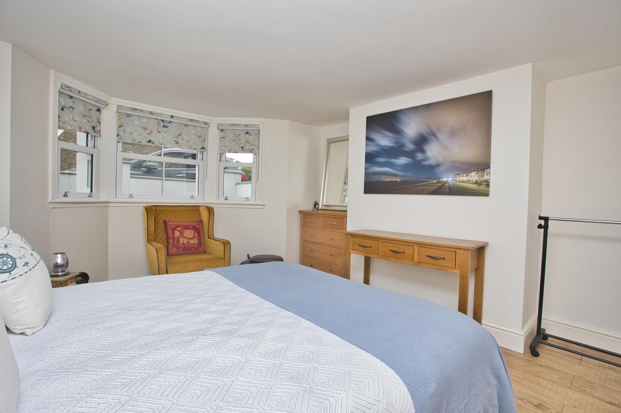 Spacious Seaside Escape In The Heart Of Deal, 4 Mins From The Beach Zewnętrze zdjęcie