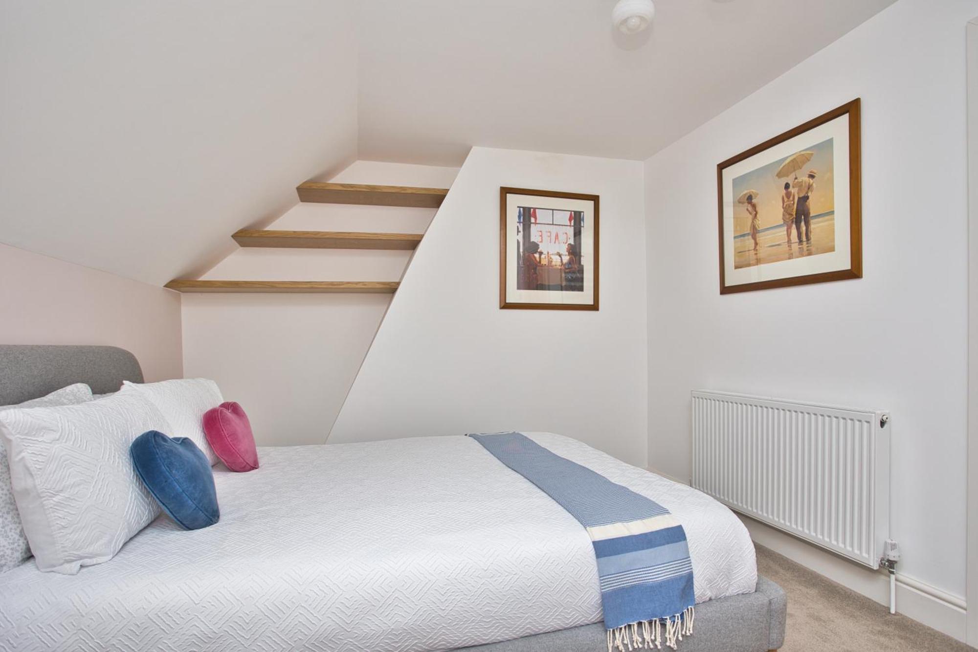 Spacious Seaside Escape In The Heart Of Deal, 4 Mins From The Beach Zewnętrze zdjęcie